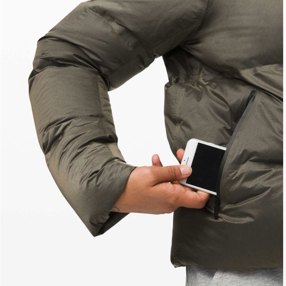 lululemon athletica Women's Puffer Jacket in Dark Gray - Picture 5 of 12